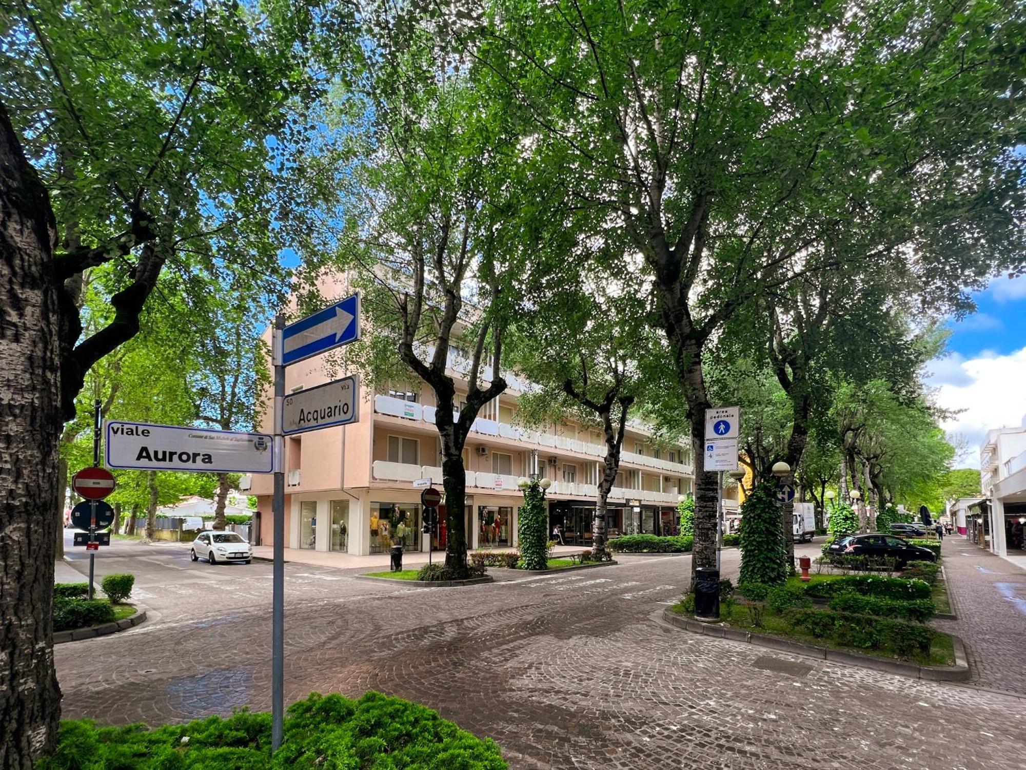 Residence Bussola Bibione Kültér fotó